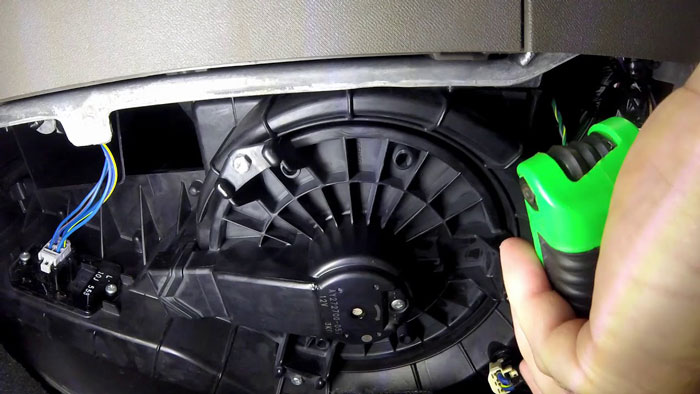 Common Symptoms of a Non-Working Jeep Wrangler Blower Motor