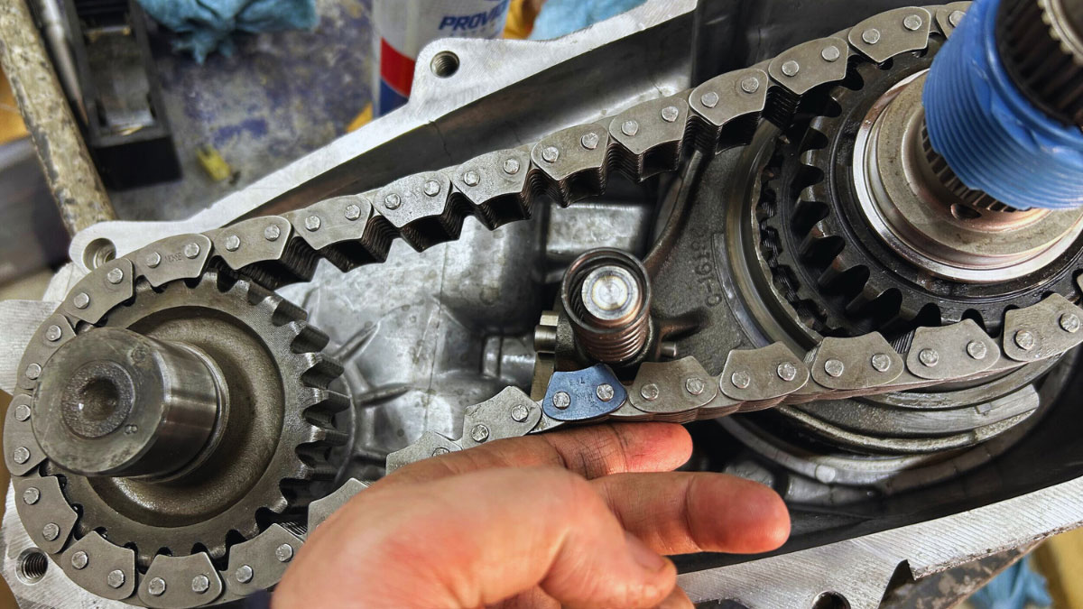 Troubleshooting Loose Transfer Case Chain Symptoms: Signs, Causes, and Repairs