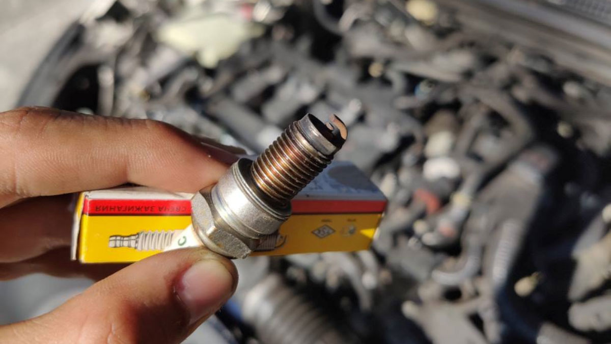 What Are the Symptoms of a Burned Exhaust Valve