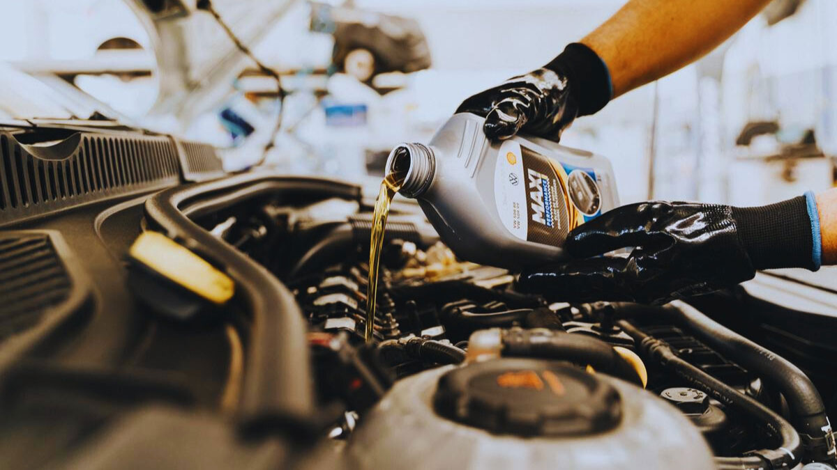 Low Oil Pressure: Causes and Solutions Explained