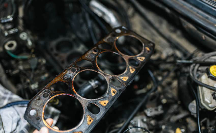 Common Symptoms of a Cracked Head Gasket