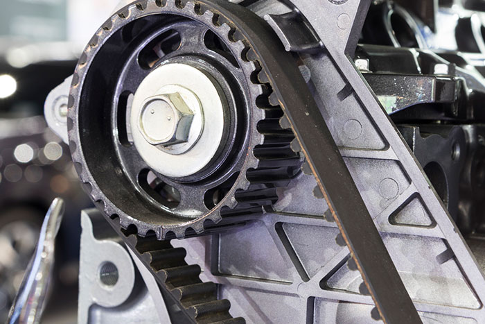 Guide to Recognizing Symptoms of a Failing Timing Belt and Replacing It