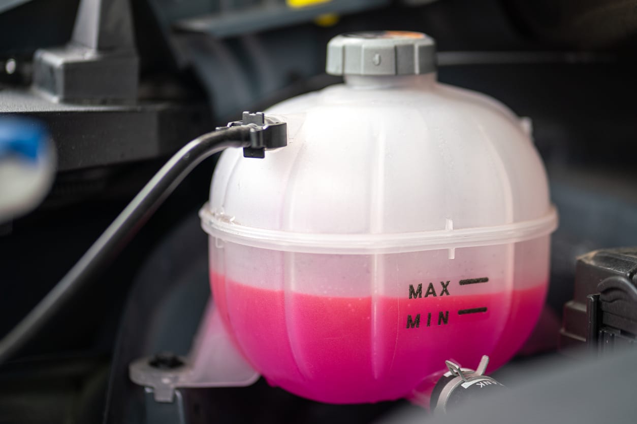 Mixing Pink and Green Antifreeze: Risks, Dangers, and Solutions